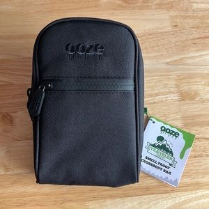 Ooze Traveler Smell Proof Crossbody Bag